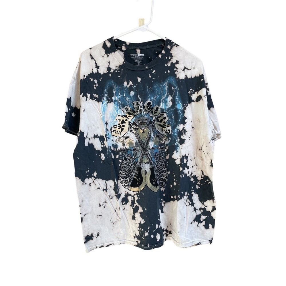 Fashion Nova Hardcore Black‎ Bleached T shirt Size Large Graphic Print Snake